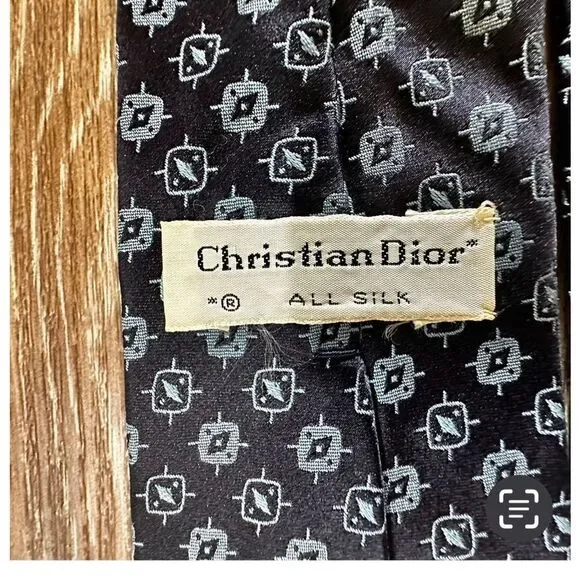 Christian Dior vintage navy silk tie - Picture 9 of 11
